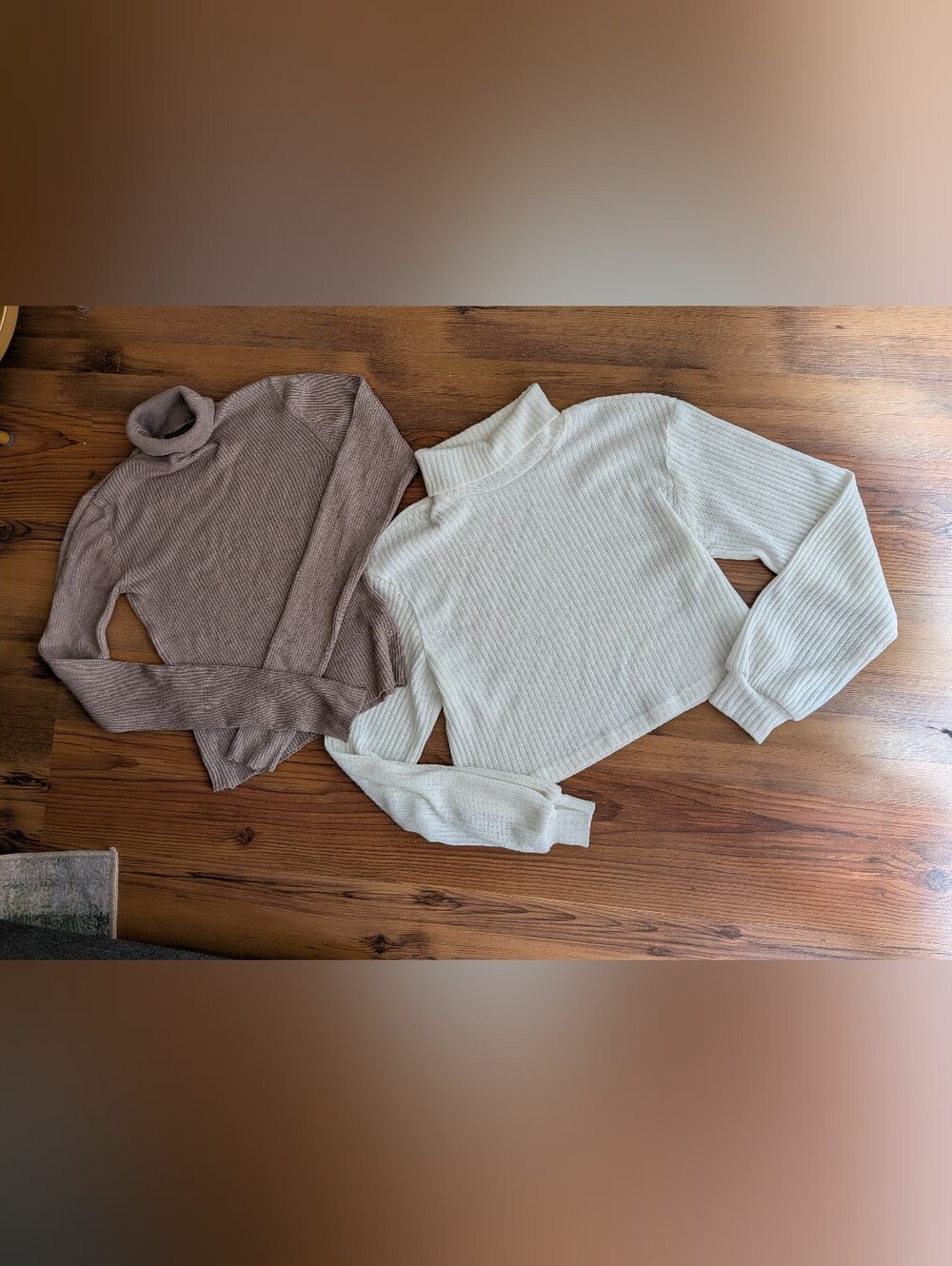 Set Of 2 Ribbed Turtleneck Sweater And Cropped Top